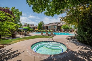 Sky harbor apartments spa/hot tub